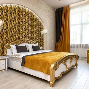Апартаменты 2 Bedroom Tykha Street Center With Parking Place, Львов